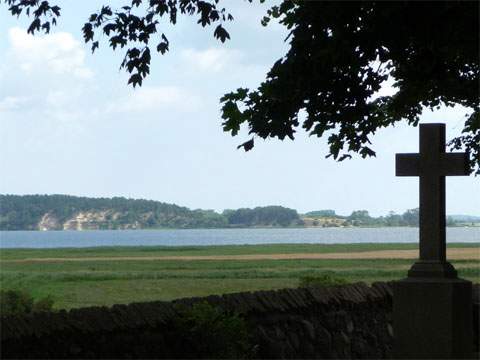 Der Peenestrom zwischen Wehrland-Bauer und dem Lieper Winkel der Insel Usedom vom Festland aus.