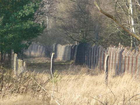 Todesstreifen: Mit 15 Tausend Volt war dieses frühere NVA-Areal (davor Prüfstand PXII) abgesichert.