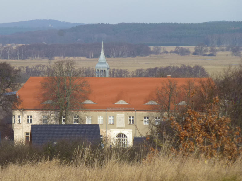 Reliefplatte am Herrenhaus in Pudagla: Hier befand sich das Zisterzienserkloster.