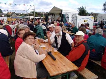 Das Loddiner Erntefest 2007: Großes Fest am Achterwasserhafen.