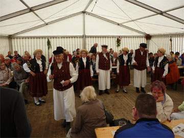 Traditionen auf Usedom: Loddiner Erntefest 2009.