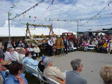 Traditionen auf Usedom: Loddiner Erntefest 2010.