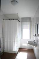 Baltic Sea Holiday Apartments Koelpinsee on the island Usedom. Shower bath.