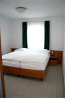 Bequeme Betten, großes Platzangebot: die komfortablen Steinbock-Ferienwohnungen im Seebad Loddin