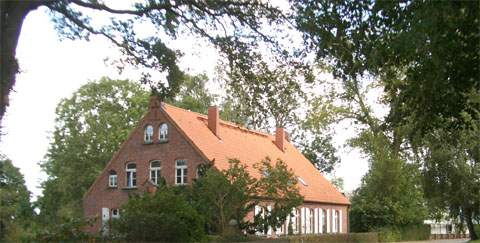 Typischer Ort des Usedomer Hinterlandes: Pfarrhaus in Morgenitz.