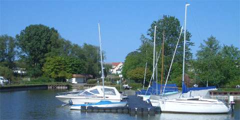 Idyllisches Fleckchen: Achterwasserhafen Ückeritz.