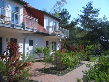 Der Steinbock-Ferienhof im Frühjahr.