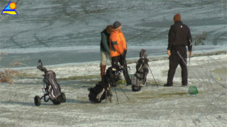 Erster Schnee auf dem Usedomer Golfplatz in Korswandt.