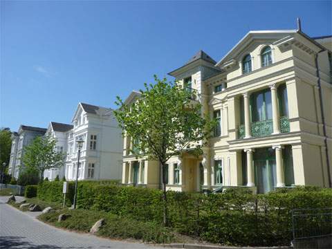 Auch jenseits der Strandpromenade bieten Usedoms Kaiserbäder eine charakteristische Architektur.