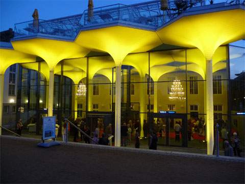Mondänes Ostseebad Heringsdorf auf Usedom: Der "Sommergarten" des Hotels Maritim.