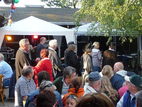 Reiterhof Müller in Kölpinsee: Das alljährliche große Hoffest beginnt.