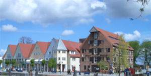 Wolgast, das "Tor zur Insel Usedom": Speicher auf der Schlossinsel.