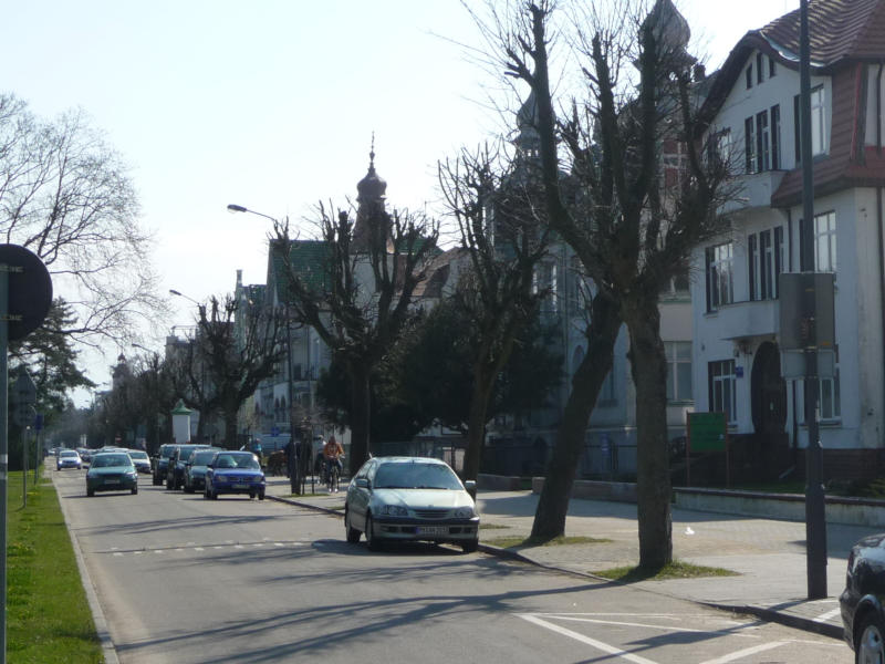 An der Strandpromenade von Swinemünde: Parkplätze gibt es nicht überall.